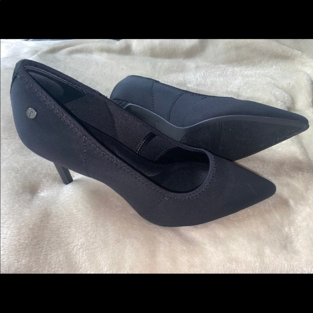 Vera Wang heels